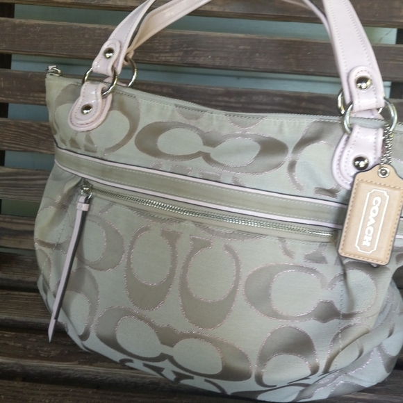 Coach Poppy Handbag - Picture 2 of 10